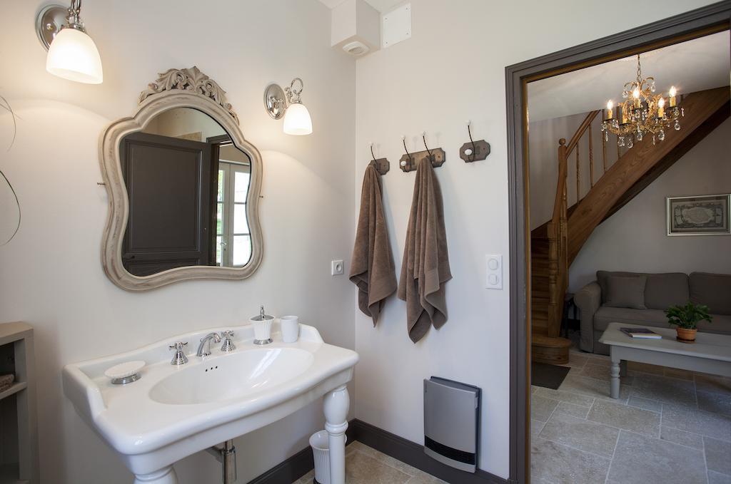 Maison D'Hotes De Charme Les Bruhasses Condom Zimmer foto